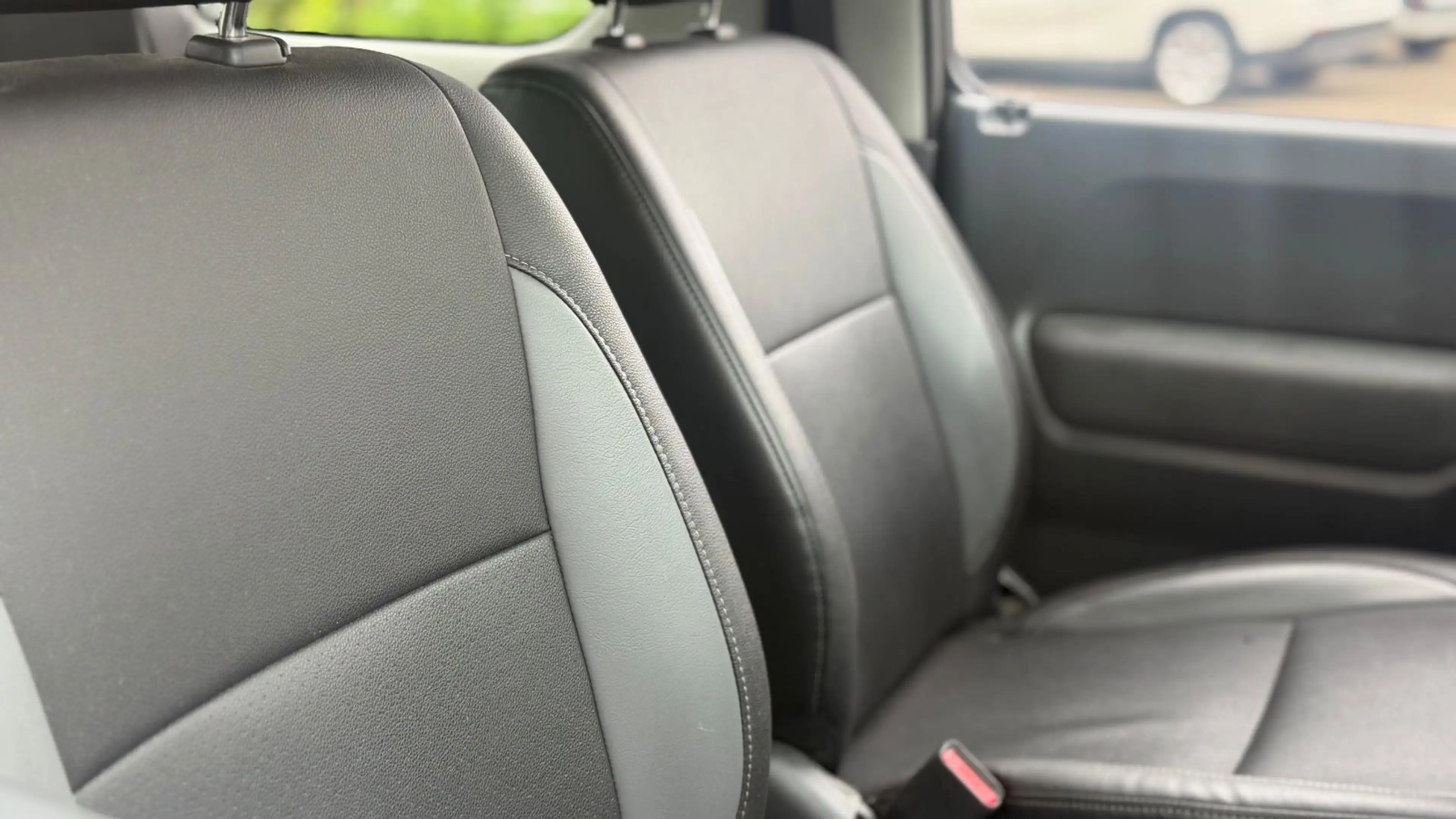 Suzuki Jimny ALLGRIP Ranger|LEDER|KLIMA|SHZ|AHK|ALLWETTER|LM — photo 9