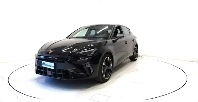 Cupra Leon view 3