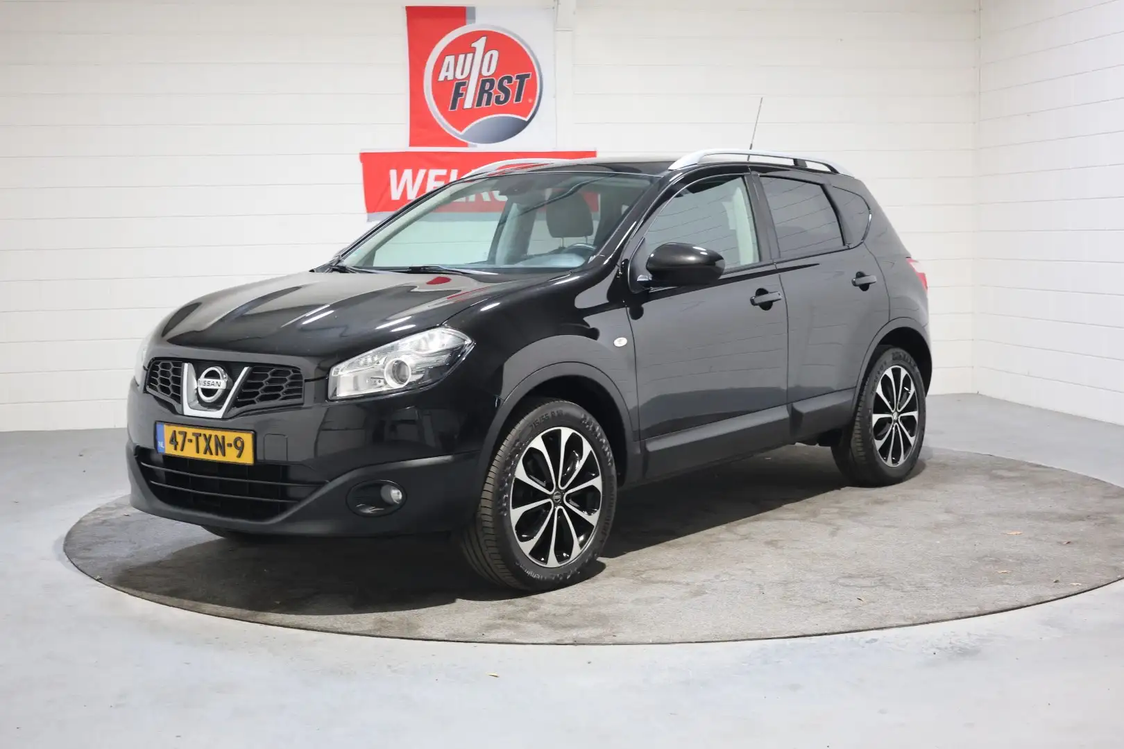 Nissan Qashqai 1.6 Connect Edition, Climate control, Cruise contr Black - 1