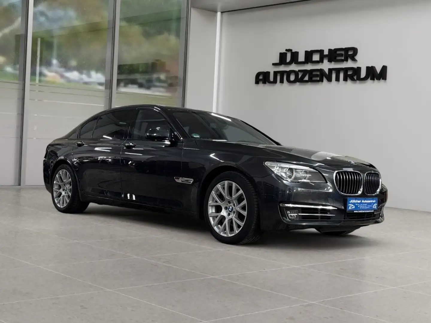 BMW 750 Li xDrive Automatik, Scheckheft, Wenig Km Grey - 1