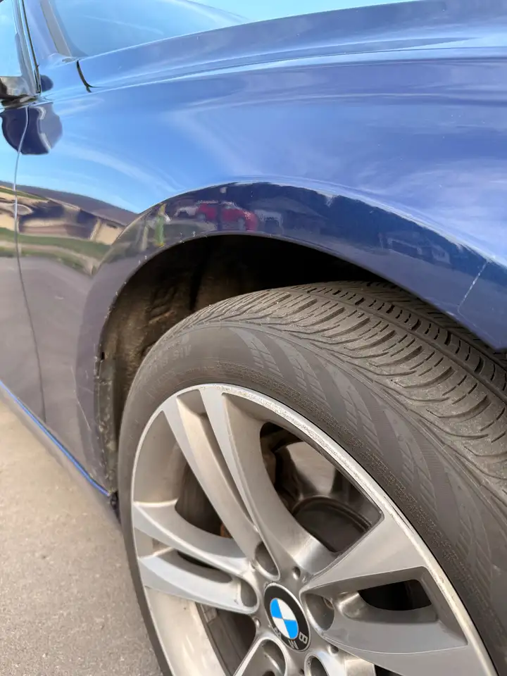 BMW 3 Series photo BMW 3 Series