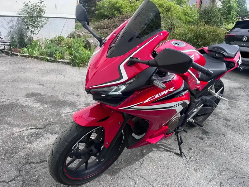 Honda CBR 500 R - foto 2