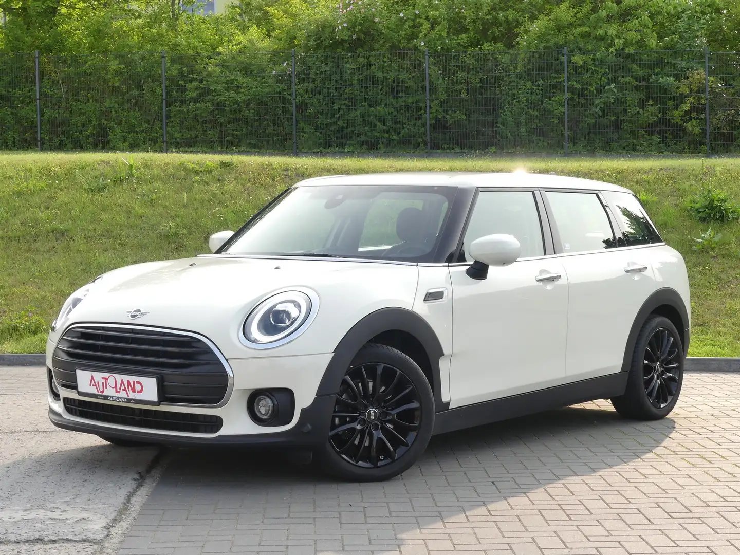 MINI Cooper Clubman Clubman 1.5 Cooper Aut. LED Virtual Cockpit PDC Weiß - 2