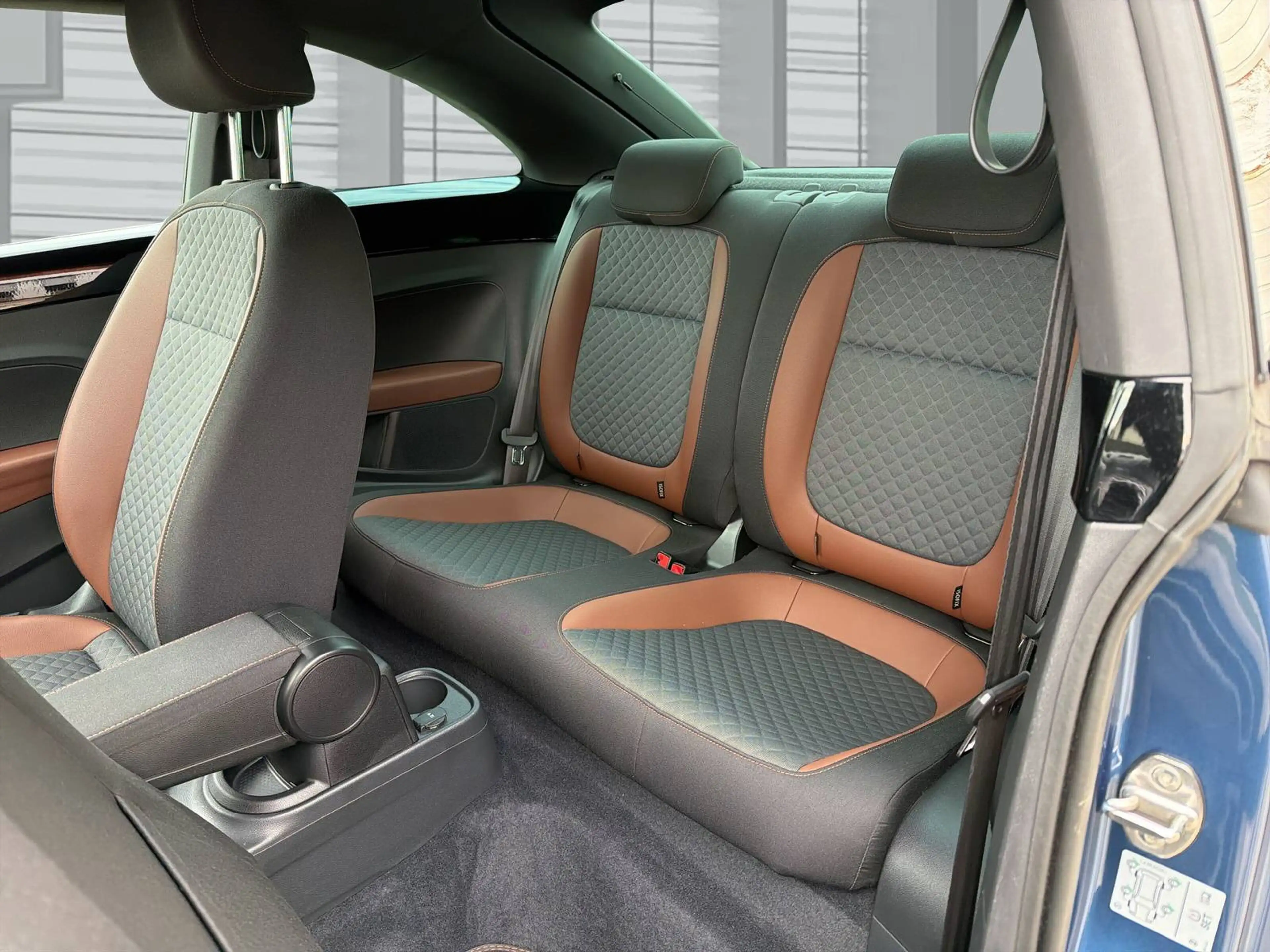 Volkswagen Beetle 2,0 TDI BMT Allstar DSG — photo 15