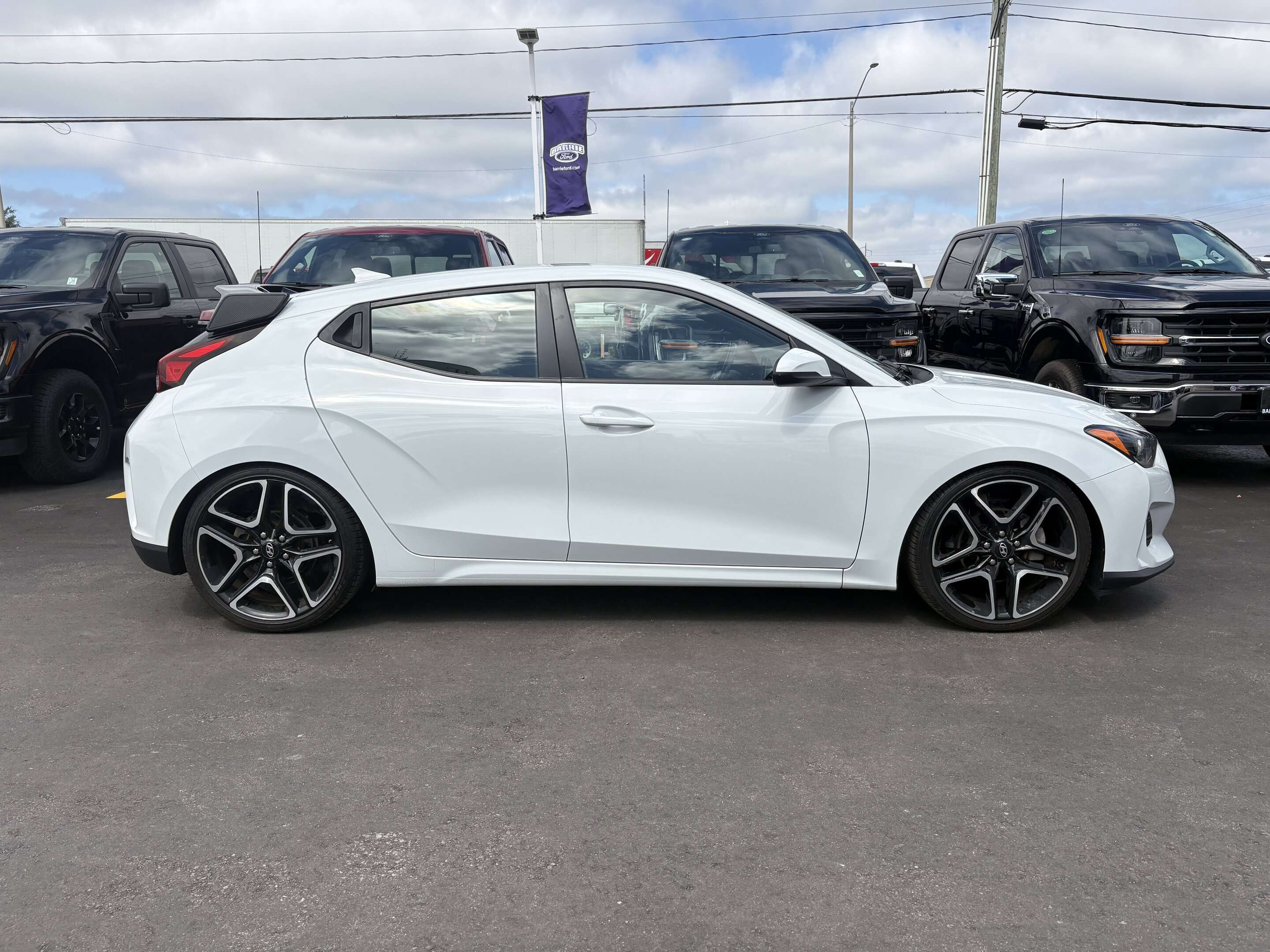 2019 Hyundai Veloster 2.0 GL — снимка 1