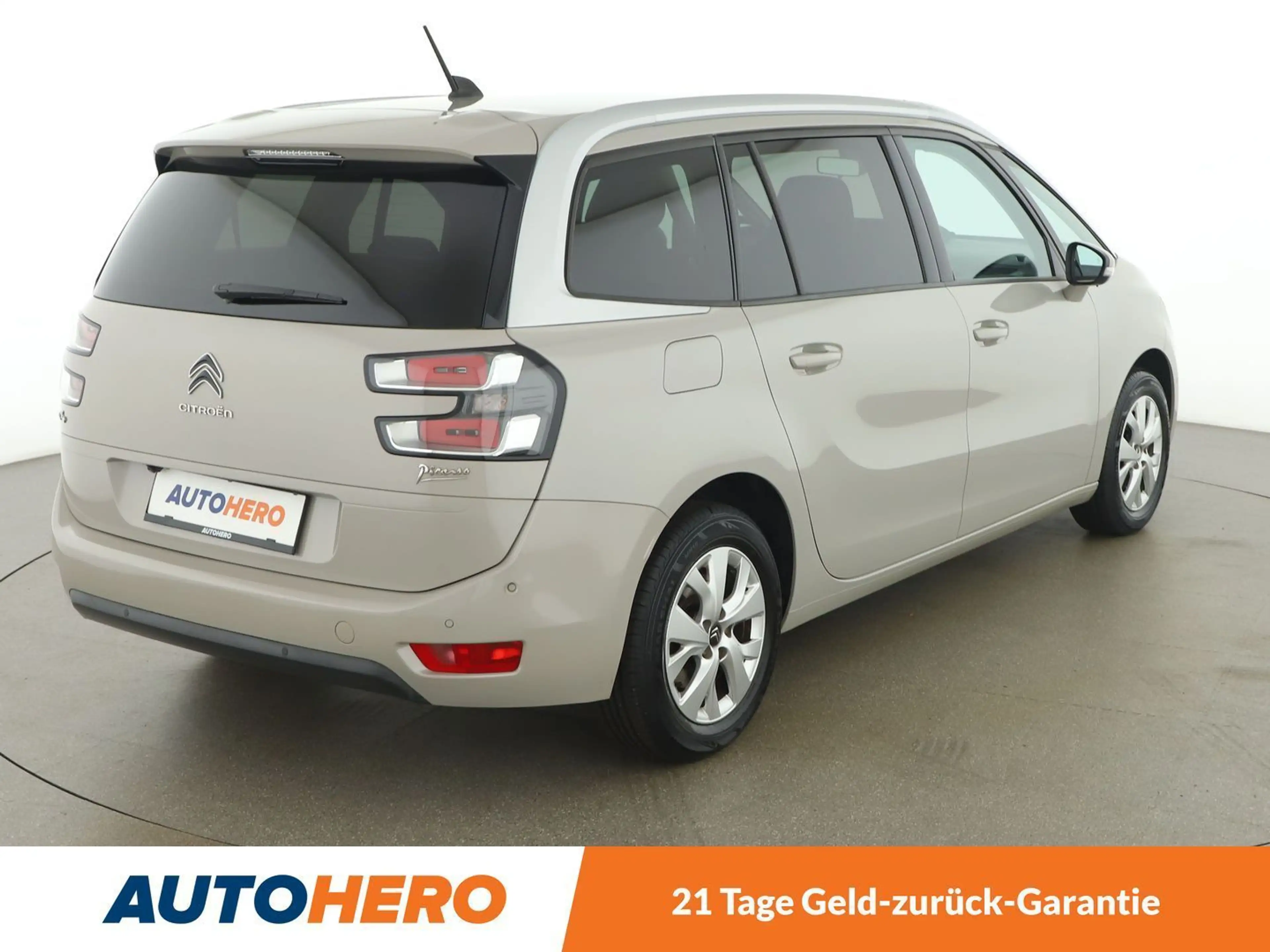 Citroen C4 Picasso 1.6 Blue-HDi Feel Edition *TOT*CAM*NAVI*7-SITZER* — photo 6