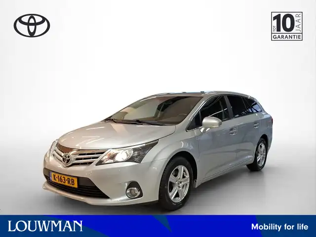 Toyota Avensis Wagon 1.8 VVTi Dynamic Limited