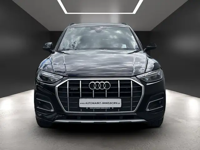 Audi Q5 view 7