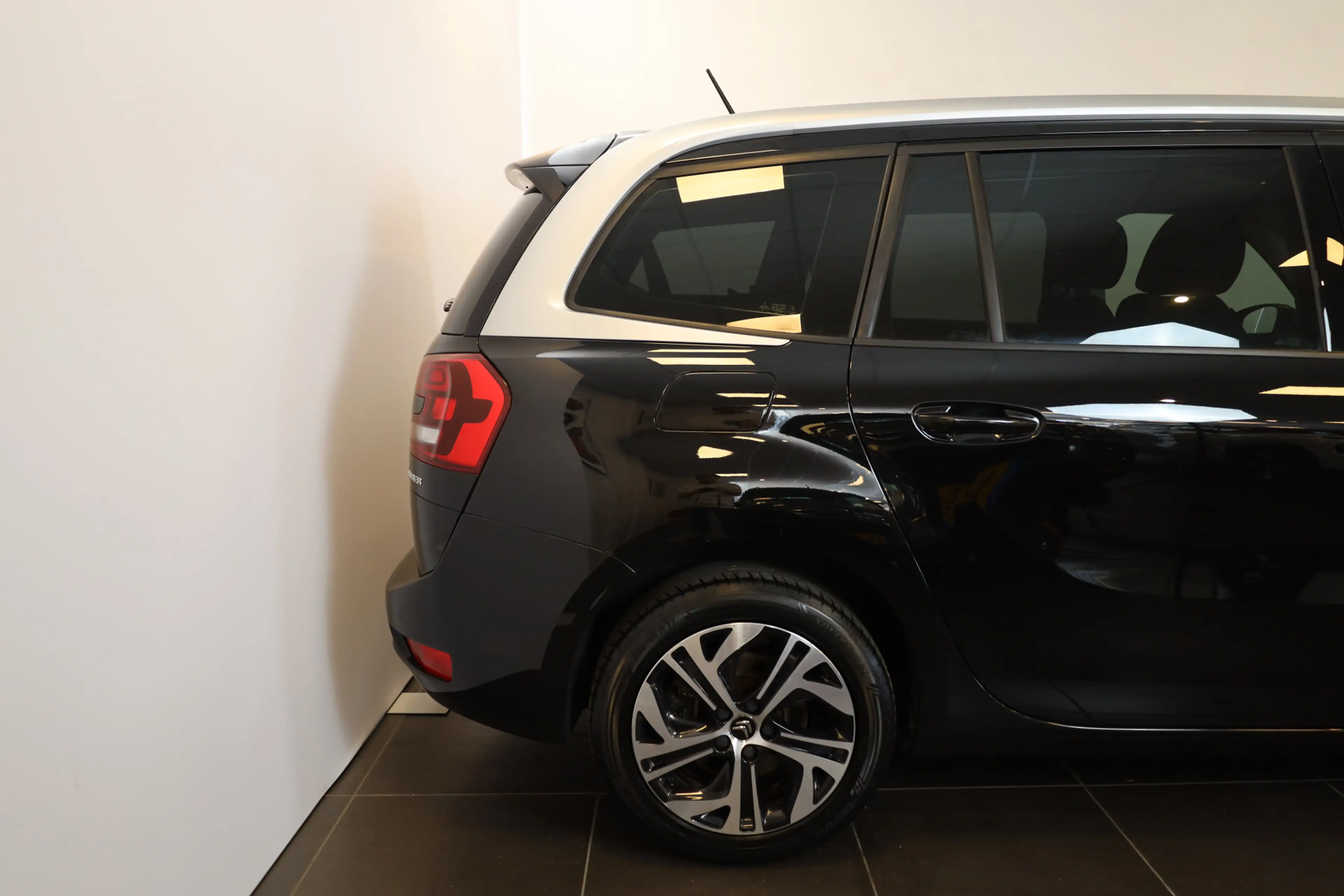 Citroen Grand C4 Picasso PT 130 Business Automaat-8 Camera | Sensoren | Nav — photo 3
