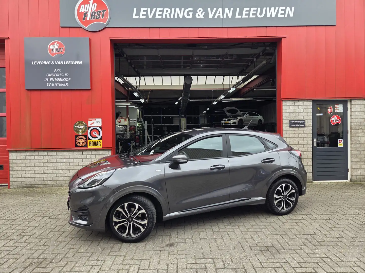 Ford Puma 1.0 EcoBoost Hybrid ST-Line Automaat/ Navigatie/ P Grijs - 1