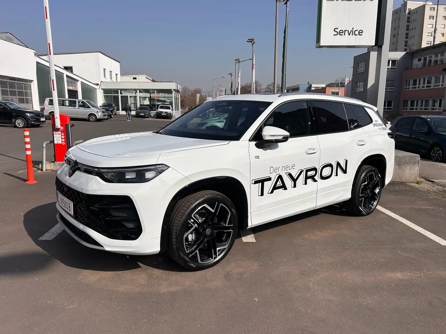 Volkswagen Tayron 2,0 TDI SCR DSG 4Motion R-Line Alb - 1