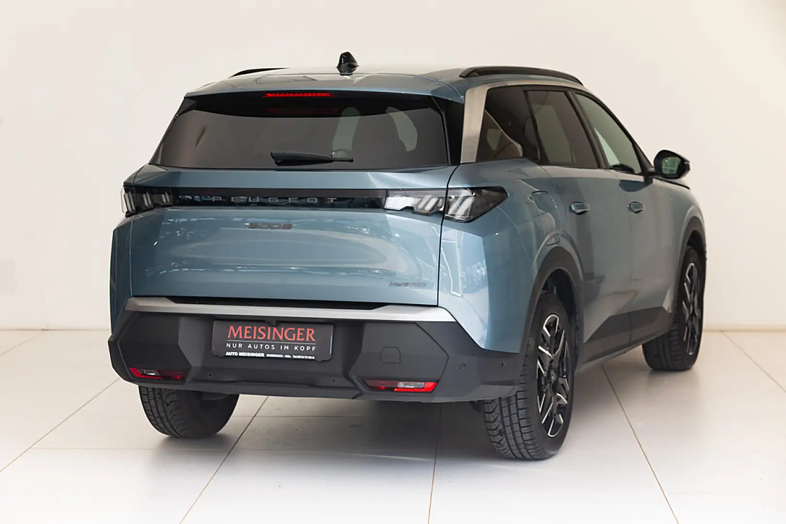 Peugeot 5008 mHEV 145 e-DCS6 Aut. Silber - 2