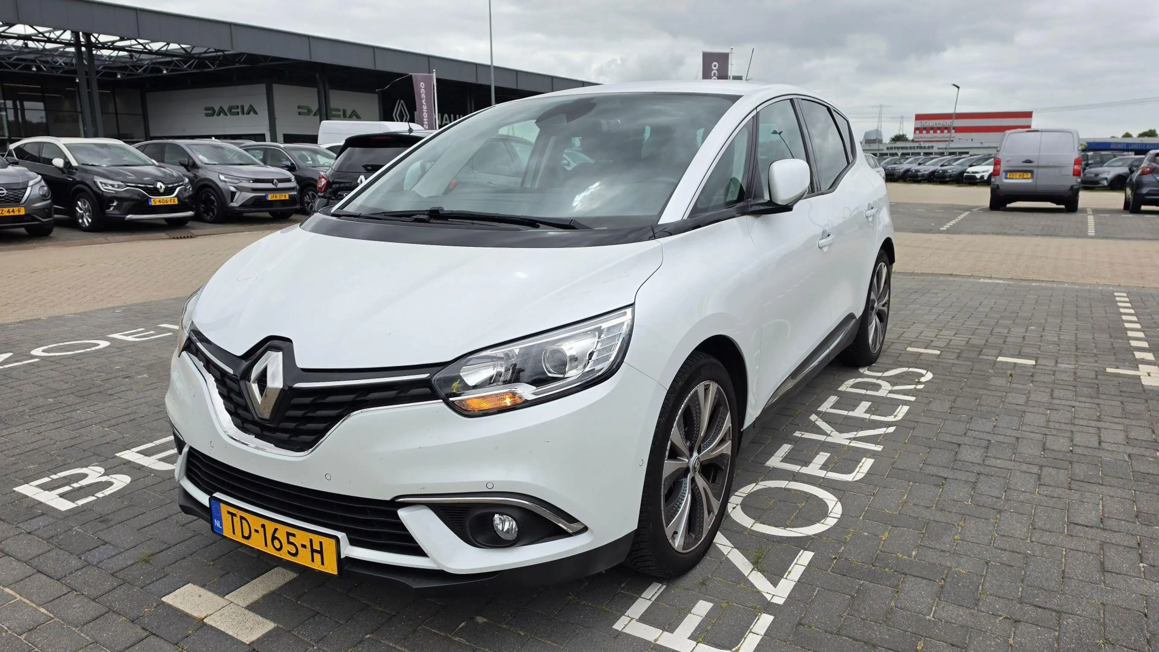 Renault Scenic Energy TCe 140 EDC Intens | AUTOMAAT | Trekhaak | — photo 2