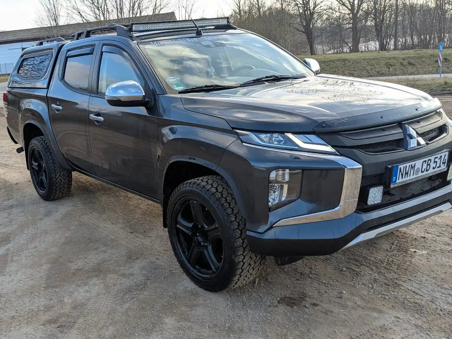 Mitsubishi L200 L200 Pick Up 4x4 S Grau - 1