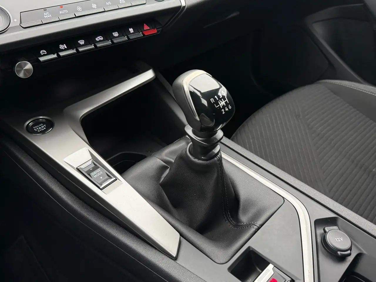 Peugeot 308 SW 1.2 Active Pack Business | Riem is vervangen 17