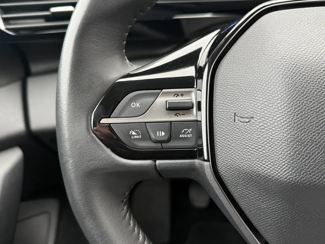 Peugeot 308 SW 1.2 Active Pack Business | Riem is vervangen 29