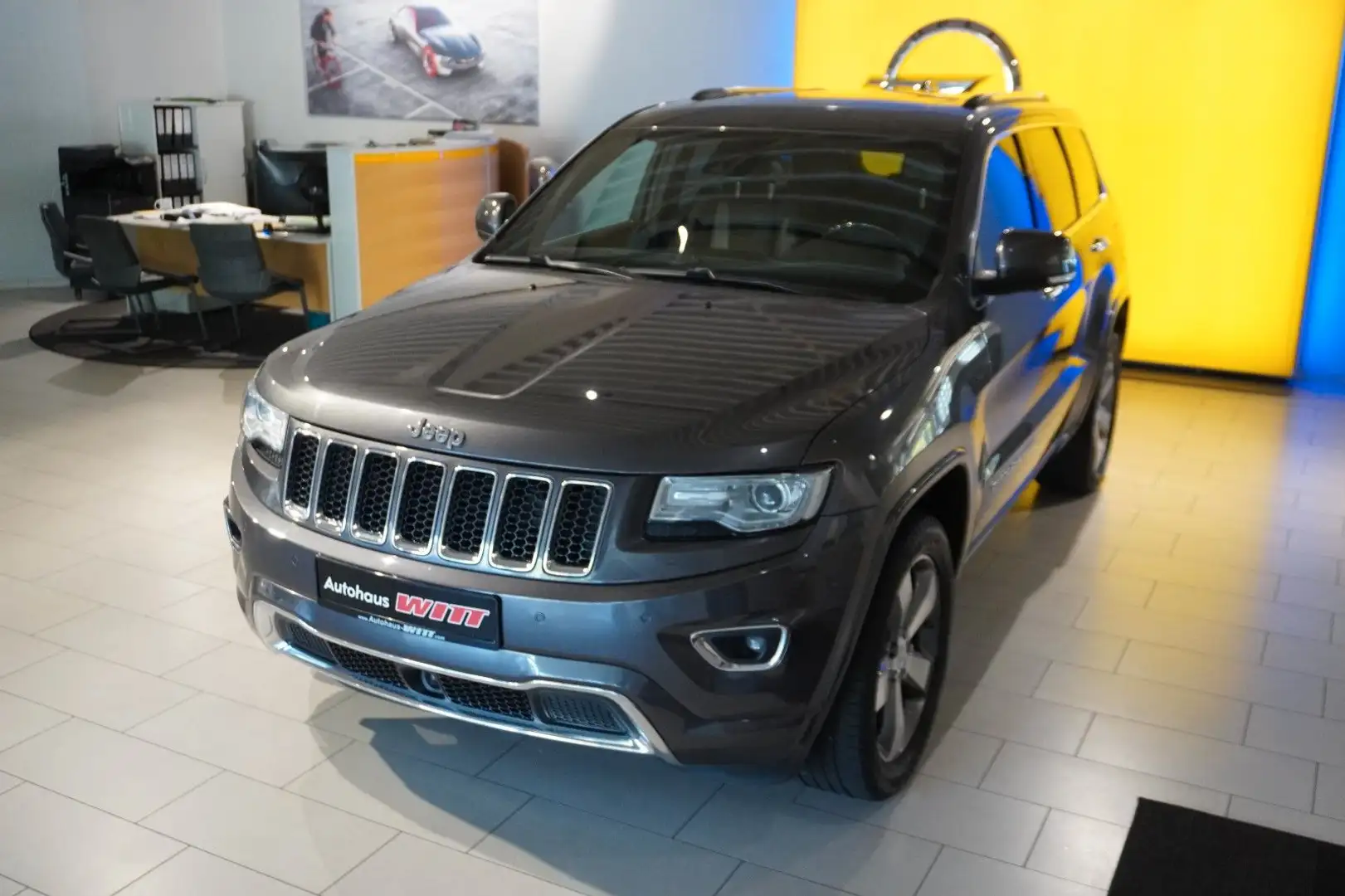 Jeep Grand Cherokee 3.0D Overl ~Deut.Fhzg~Alpine~Pano~ Grau - 2