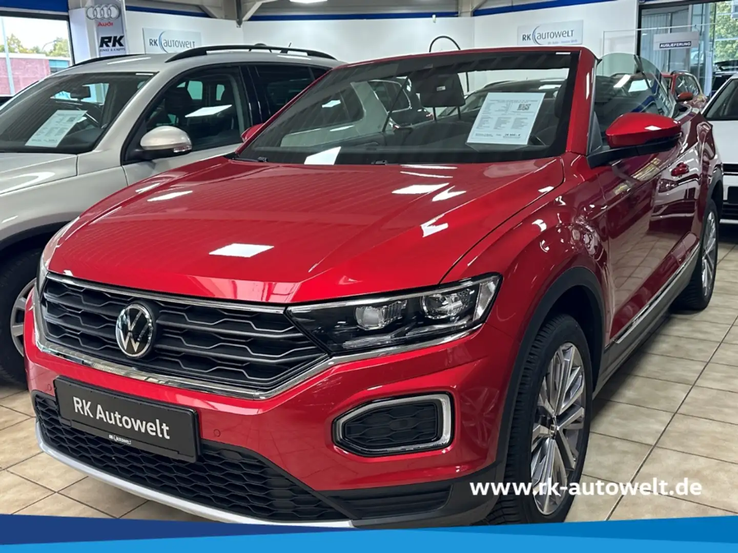 Volkswagen T-Roc Cabriolet Style 1.5 TSI DSG Navi digitales Cockpit Rot - 1