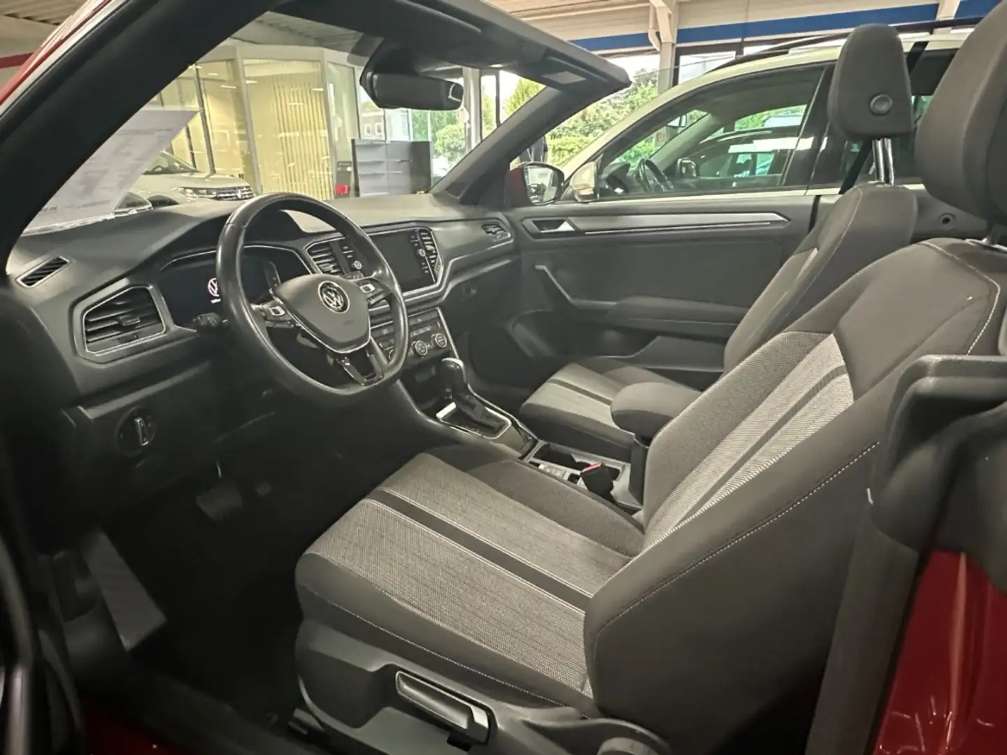 Volkswagen T-Roc Cabriolet Style 1.5 TSI DSG Navi digitales Cockpit Rot - 2