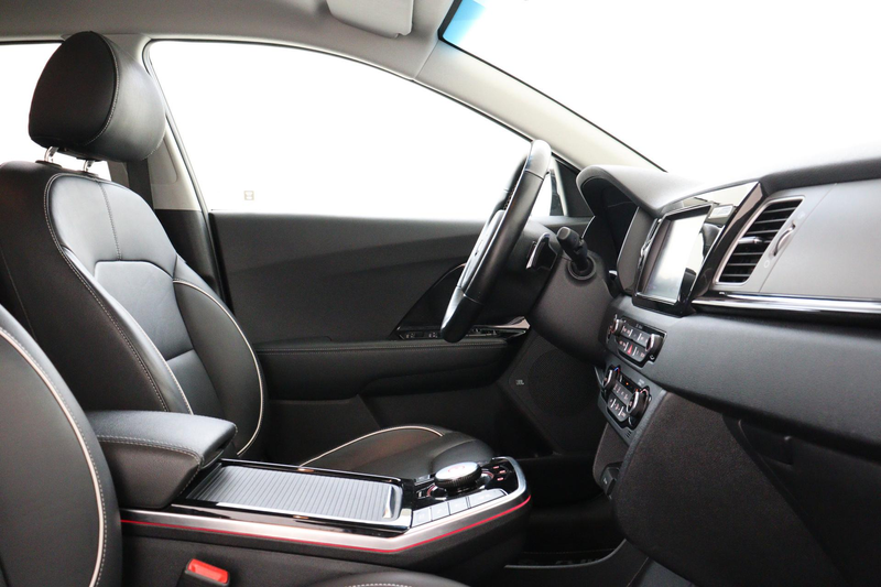 Kia e-Niro EXECUTIVELINE 64 kWh -CAMERA|POWER-SEAT|GEVENTILEE — photo 8