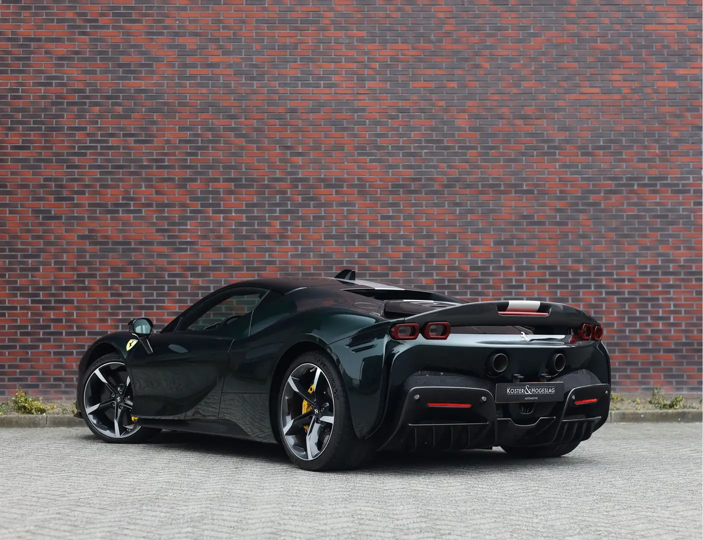 Ferrari SF90 Stradale 4.0 V8 | Atelier - Verde Zeltweg - Extended Fioran Grün - 2