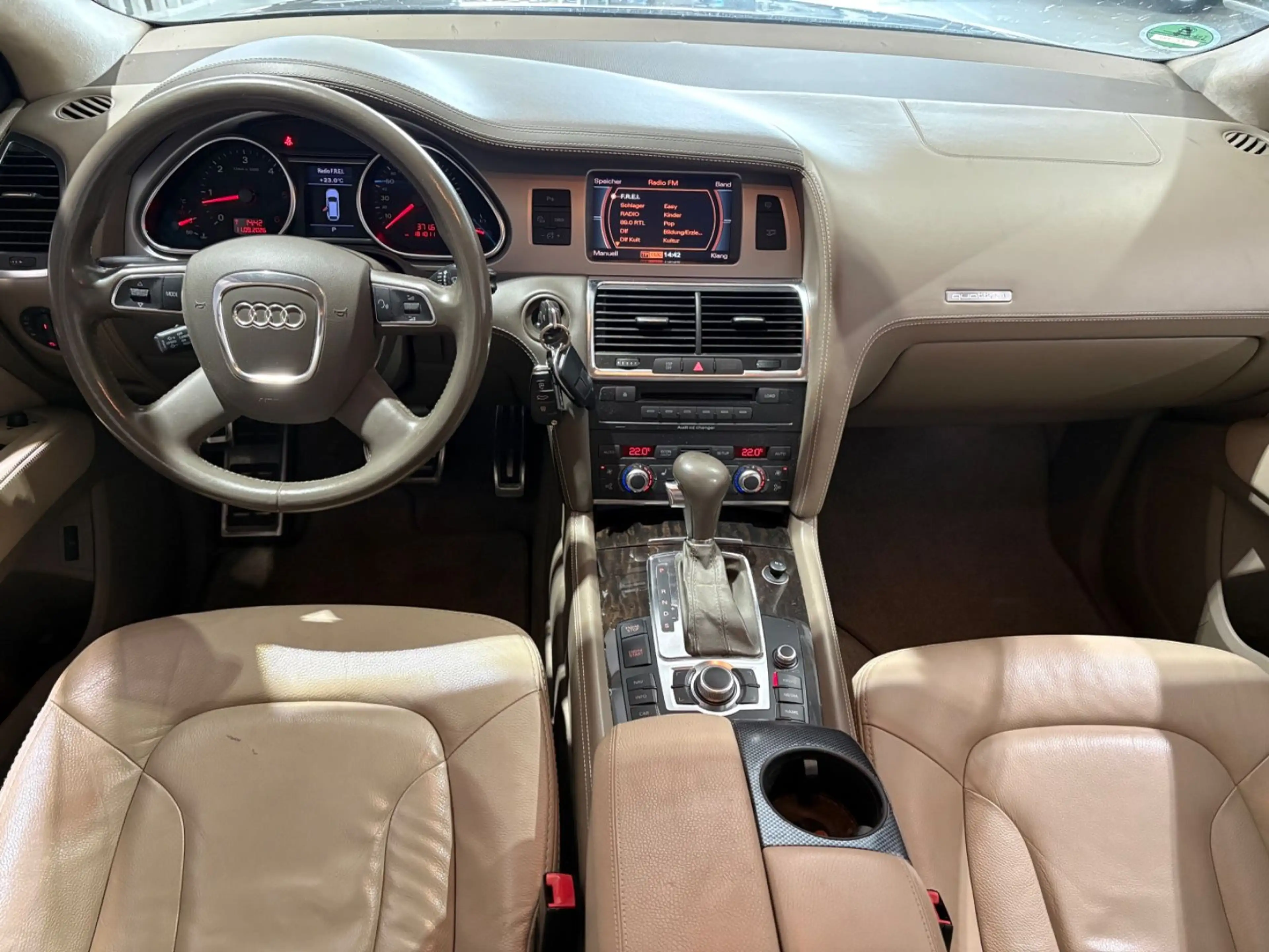 Audi Q7 4.2 TDI quattro 4-Sitzer ! Einzelsitze S-line — photo 10