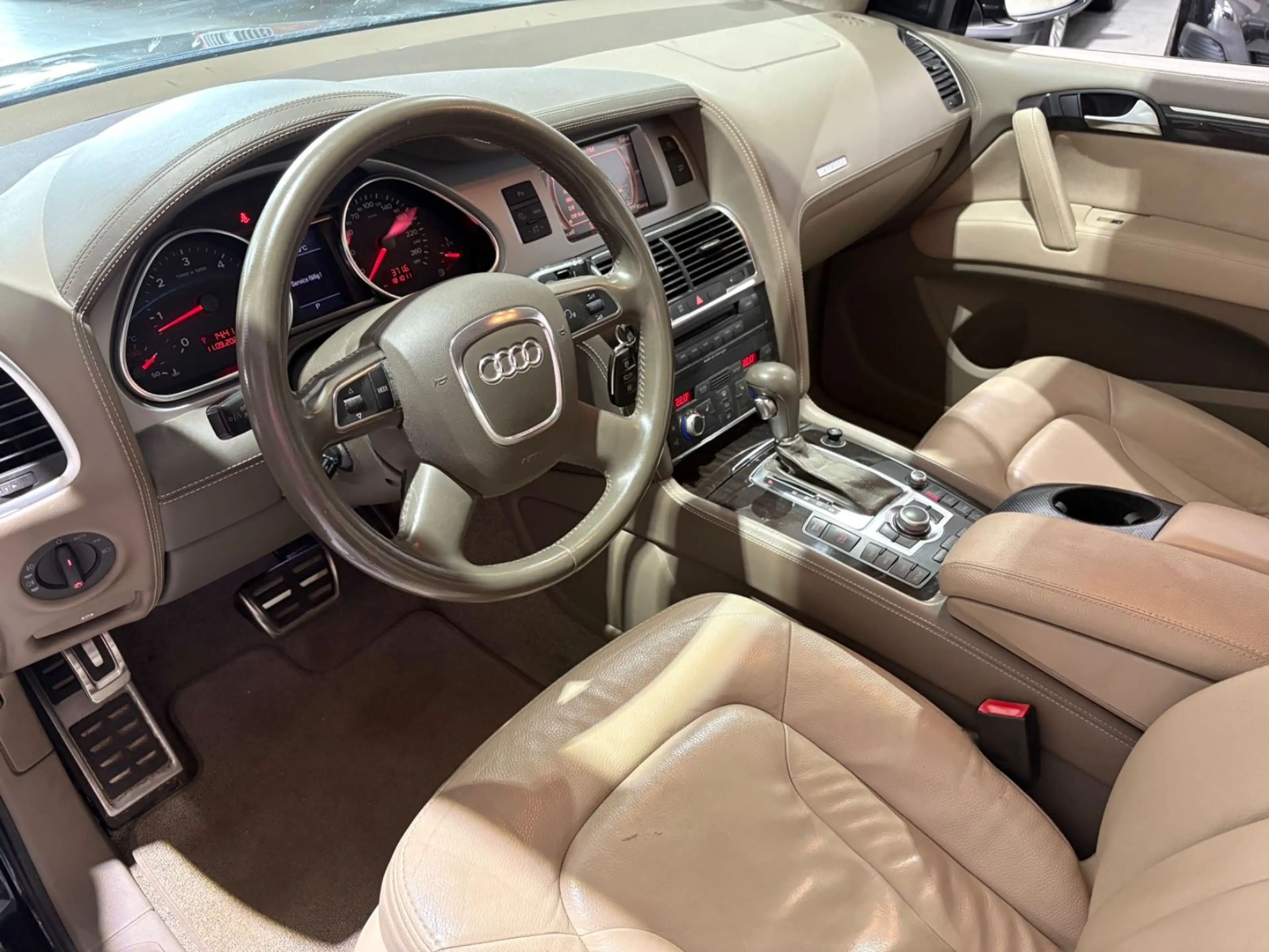 Audi Q7 4.2 TDI quattro 4-Sitzer ! Einzelsitze S-line — photo 9