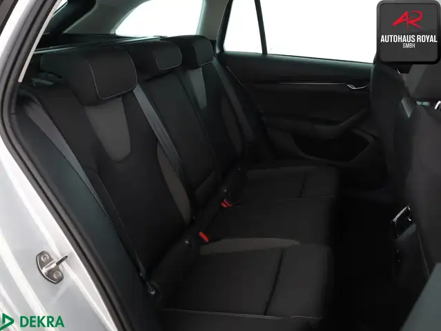 Skoda Octavia view 13