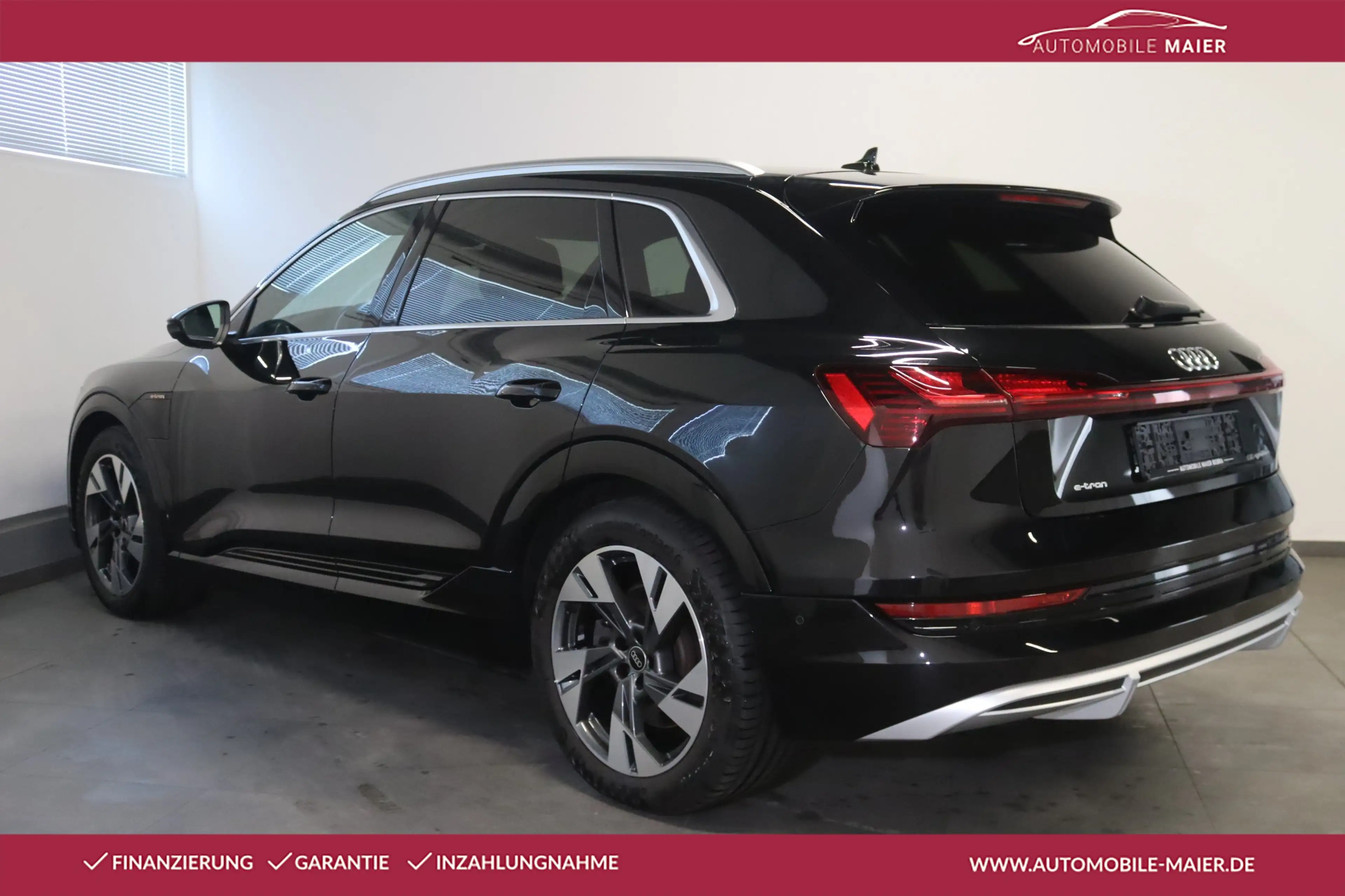 Audi e-tron 55 qu. 2x S line-PANO-AHK-MATRIX-KAM-SHZ- — photo 2