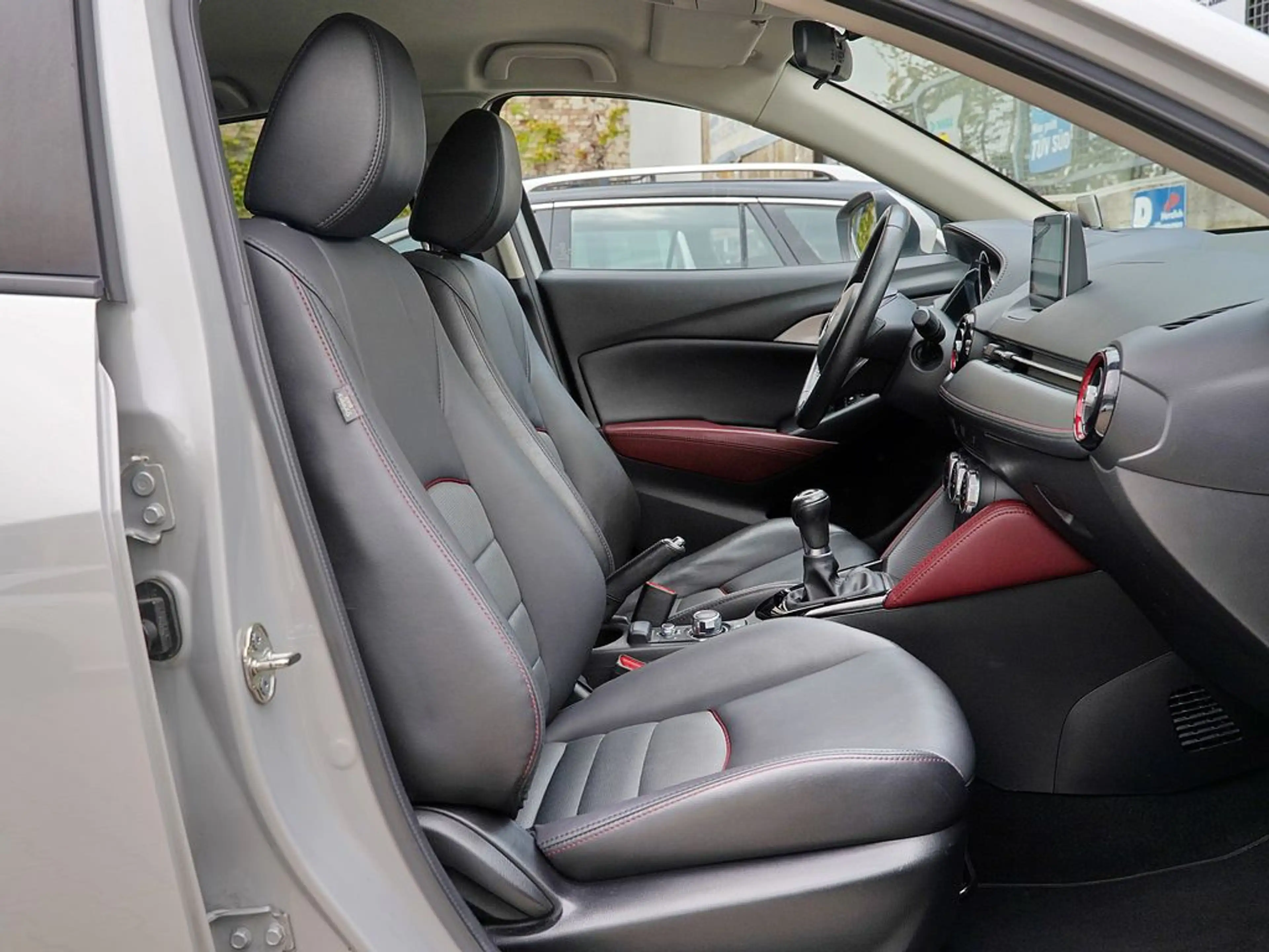 Mazda CX-3 2.0 SKYACTIV-G 120 Sports-Line | HUD | LED | NAVI | RFK | SHZ | 18" — photo 4