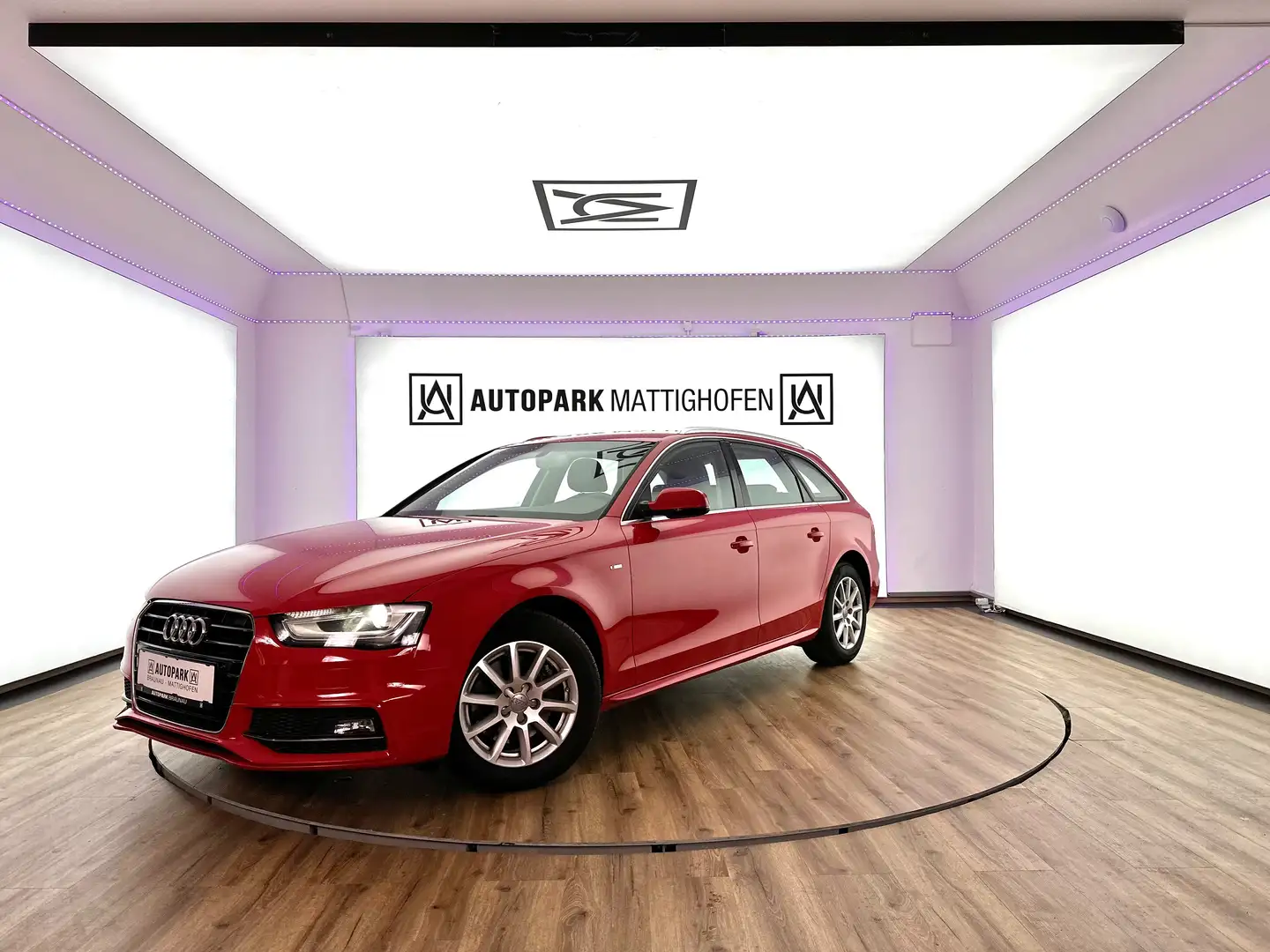 Audi A4 2.0 TDI Intense *S-LINE*LEDER* Rouge - 1