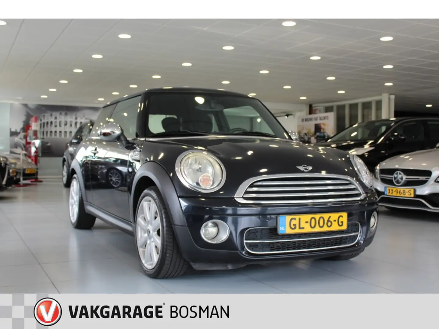 MINI Cooper Mini 1.6 Pepper/AIRCO/PDC Zwart - 1