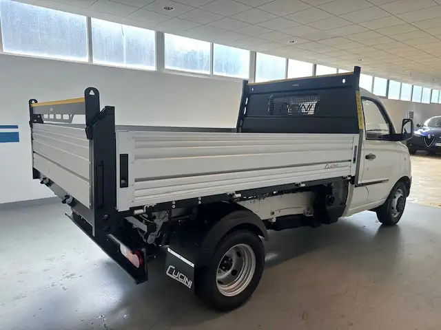 Piaggio Porter view 8
