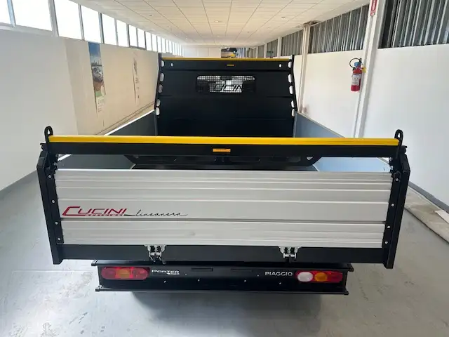 Piaggio Porter view 6