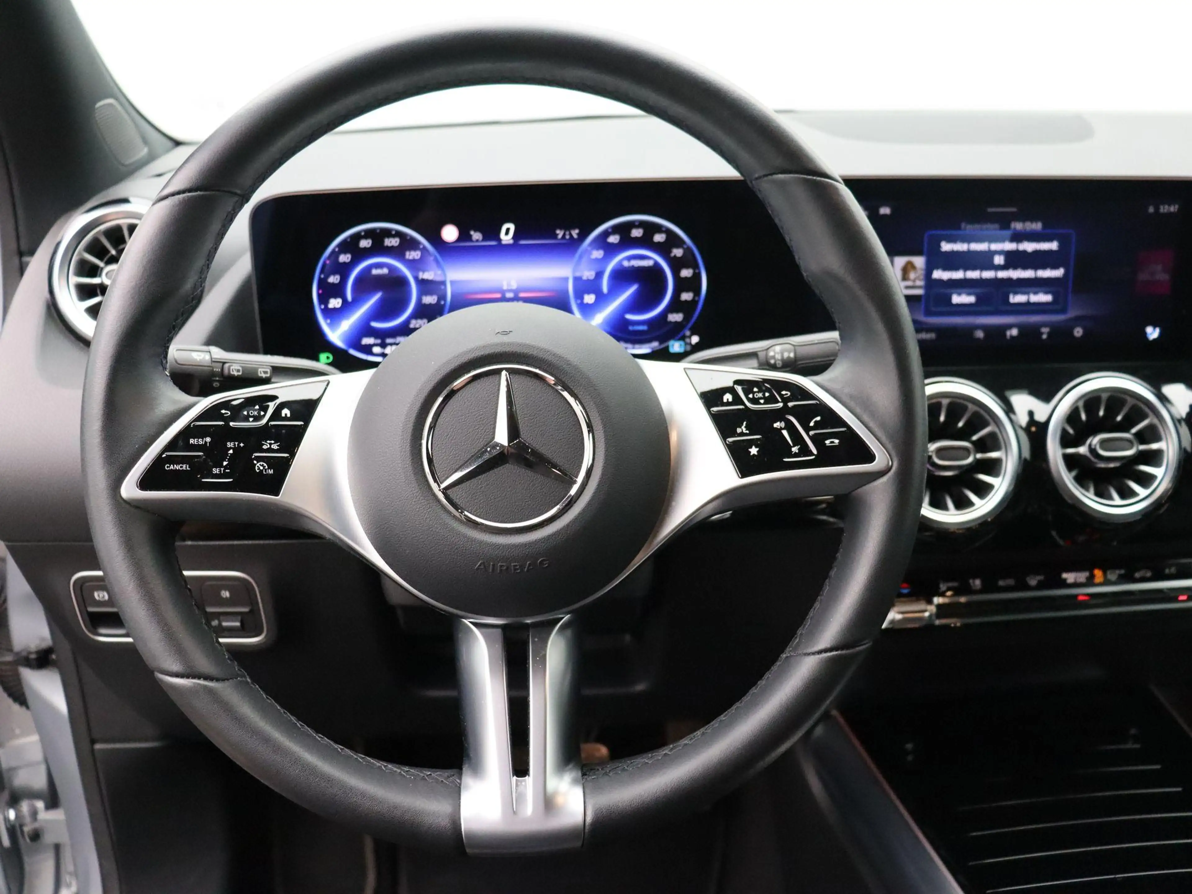 Mercedes-Benz EQA 250 250+ Business Line — photo 12