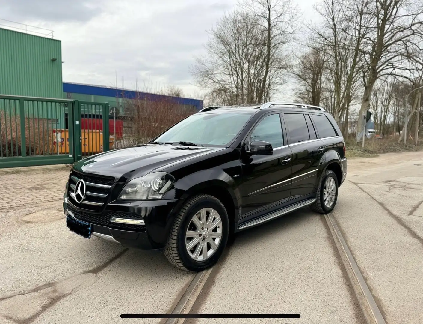 Mercedes-Benz GL 350 GL 350 CDI BlueEfficiency 4Matic Grand Edition (16 Negru - 1