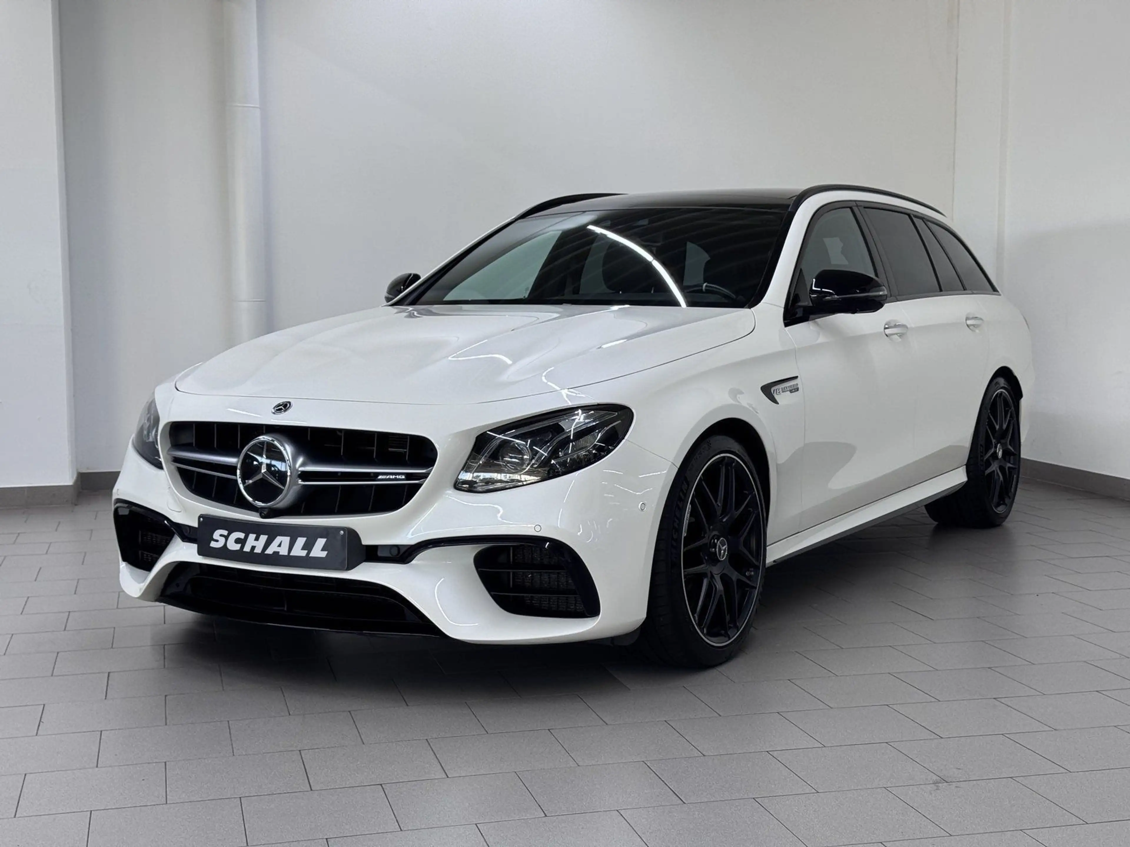 Mercedes-Benz E 63 AMG E 63 S AMG T 4M PERF.AGA+NIGHT+DIST+PANO+AHK+360 — photo 6