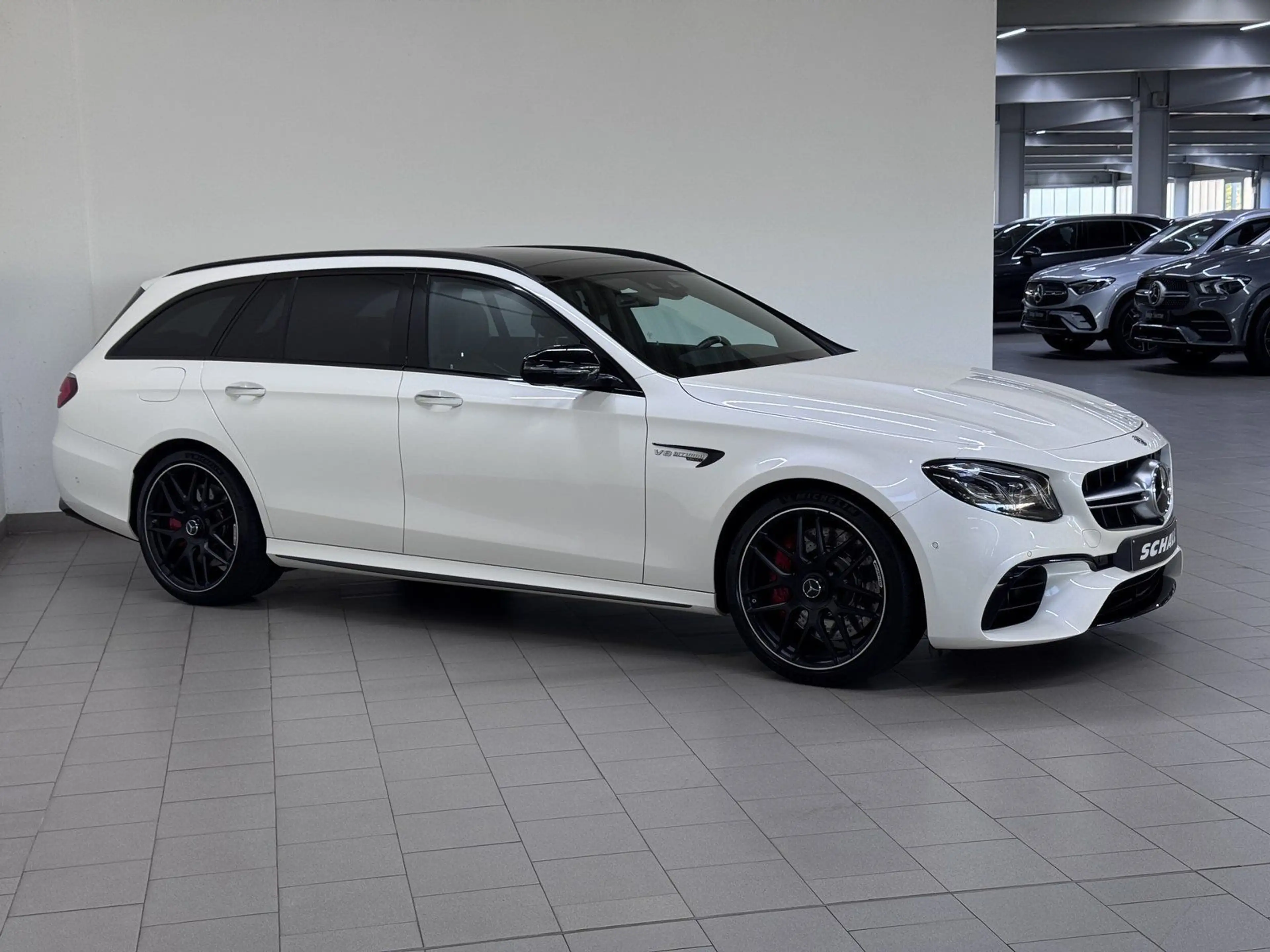Mercedes-Benz E 63 AMG E 63 S AMG T 4M PERF.AGA+NIGHT+DIST+PANO+AHK+360 — photo 5