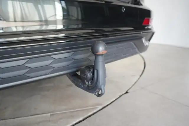 Audi A6 view 10