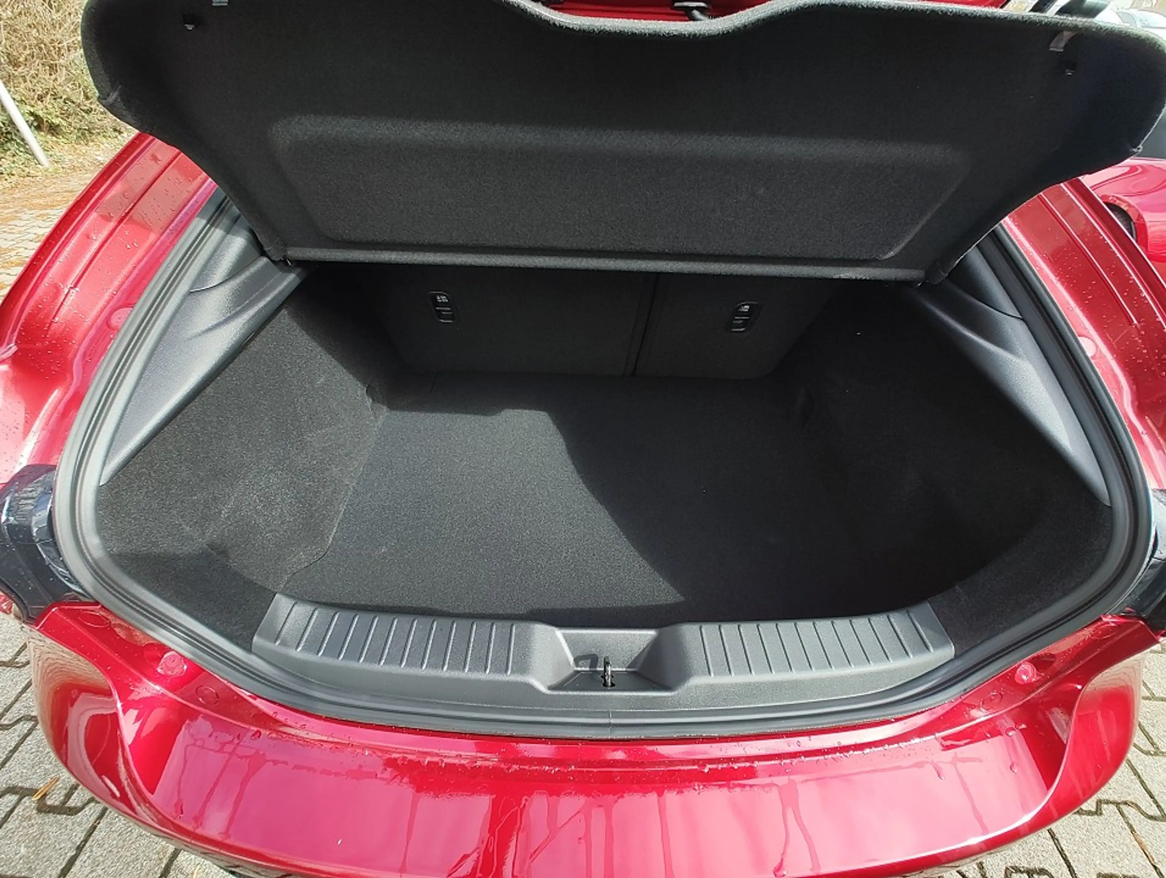 Mazda 3 2.5L e-SKYACTIV G FWD Homura — photo 14