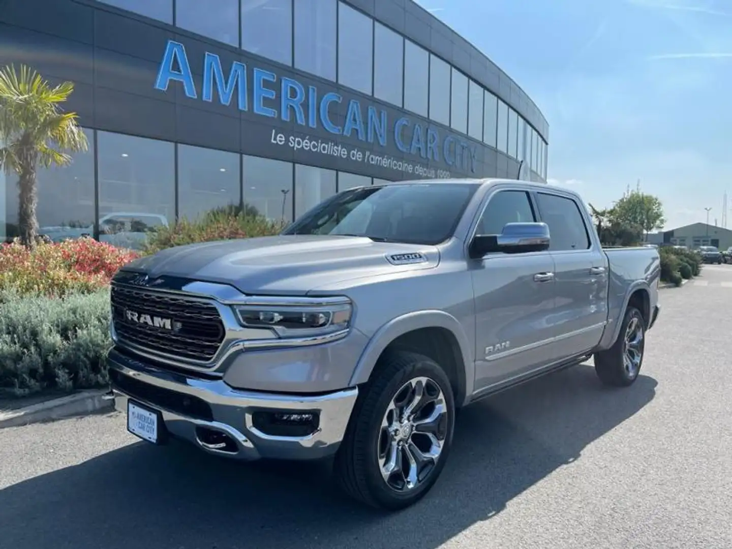 Dodge RAM 1500 CREW LIMITED AIR eTorque Hayon Multi Gris - 1