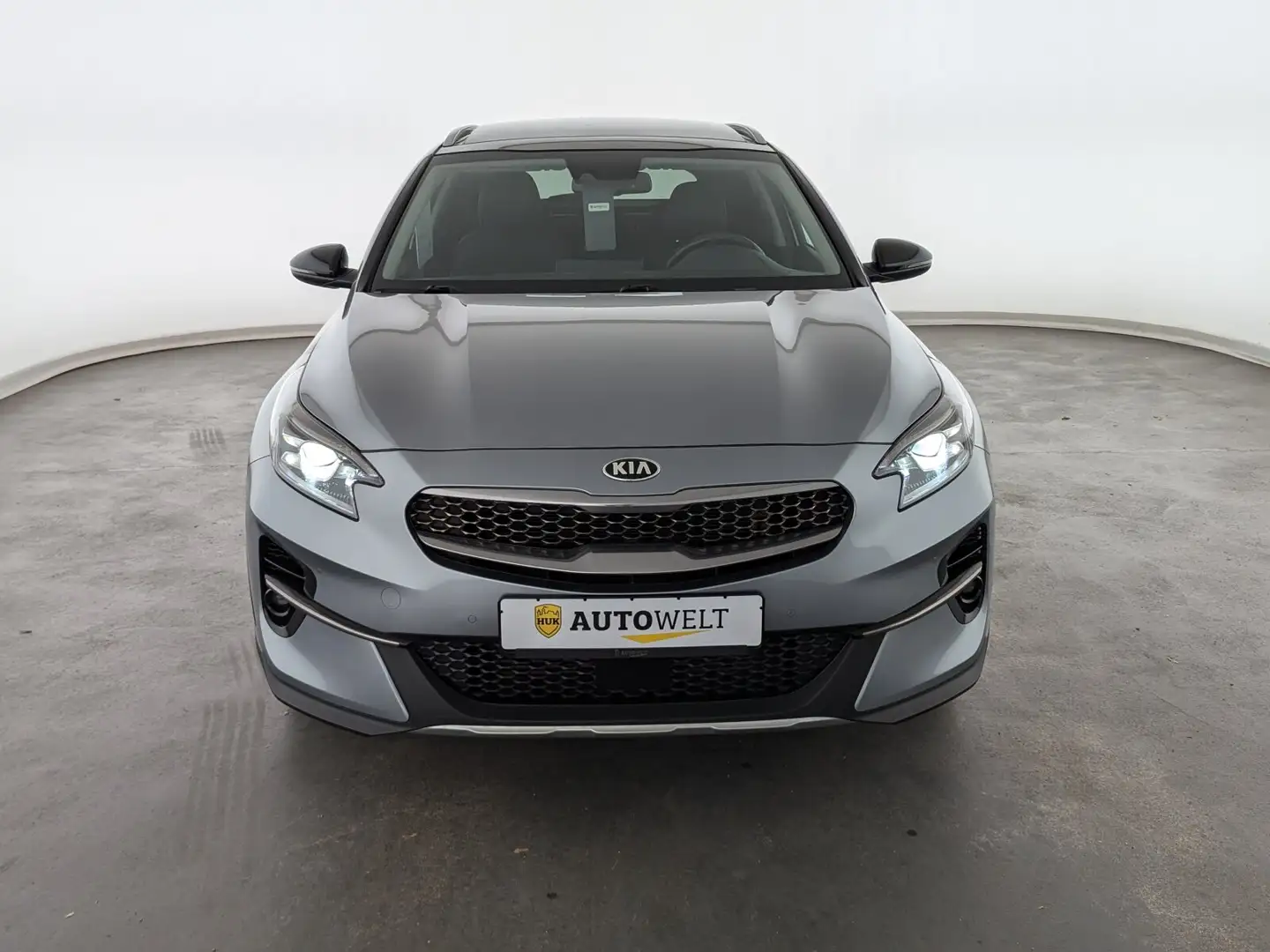 Kia XCeed Xceed 1.5 T-GDI Platinum Edition LEDER+NAVI+AHK+ Silber - 2