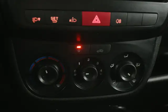Opel Combo view 14