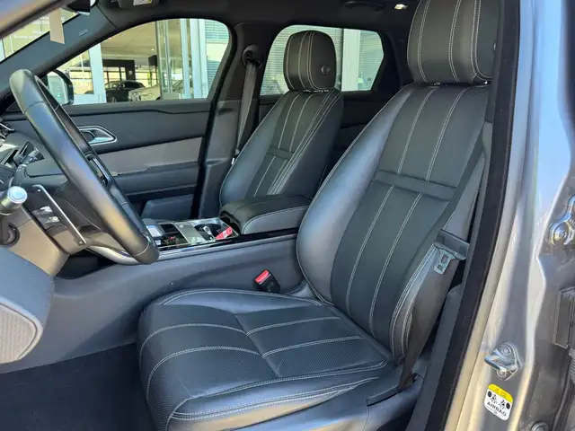 Land Rover Range Rover Velar view 13