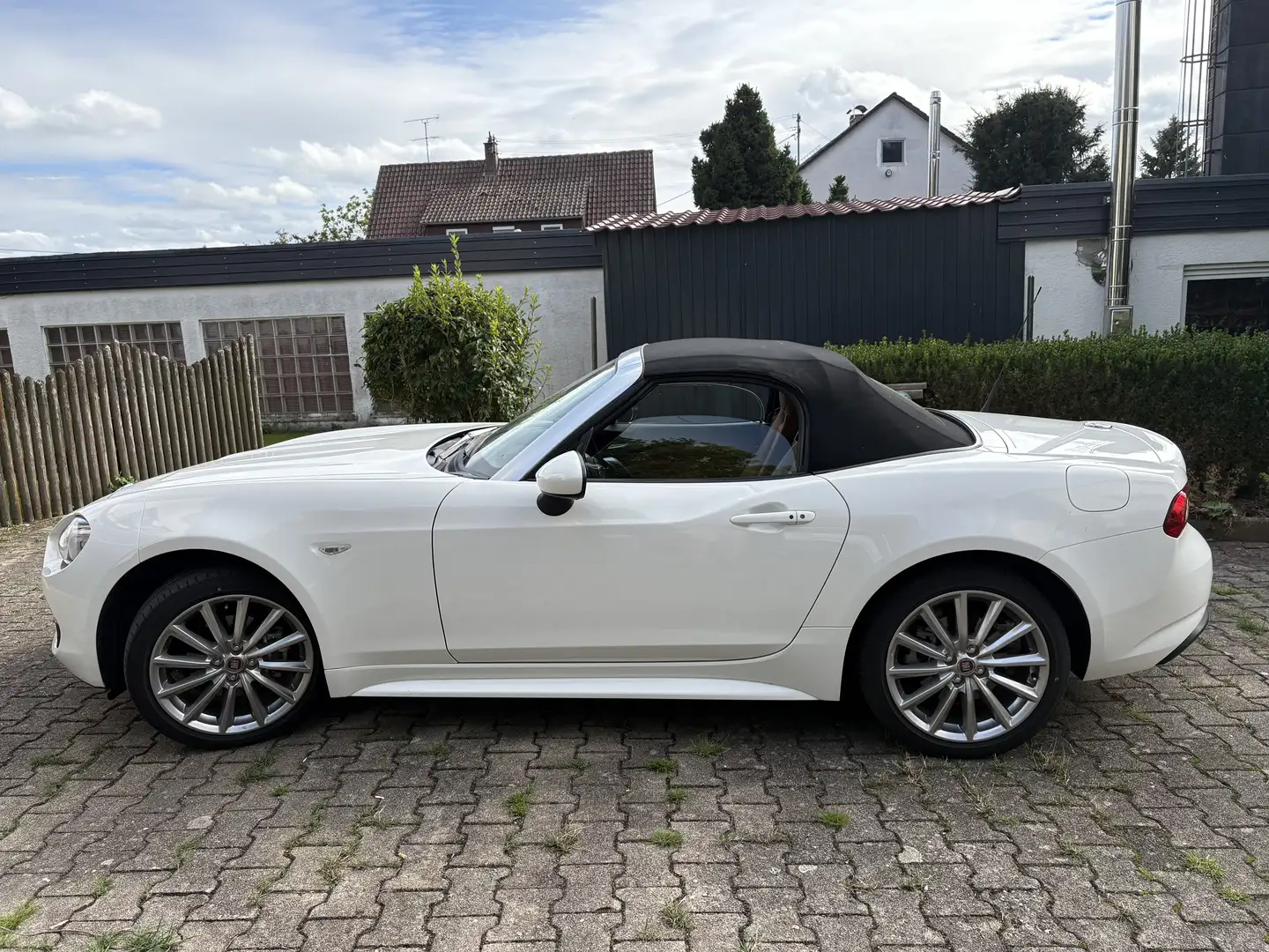 Fiat 124 Spider 124 Spider 1.4 MultiAir Turbo Lusso Weiß - 2