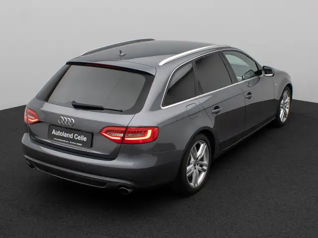 Audi A4 view 7