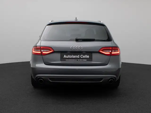 Audi A4 view 8