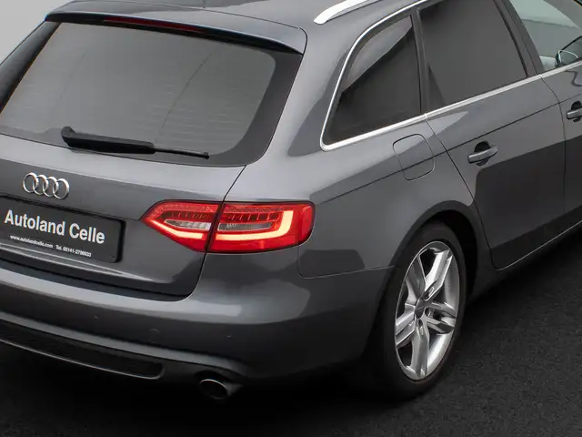 Audi A4 view 15