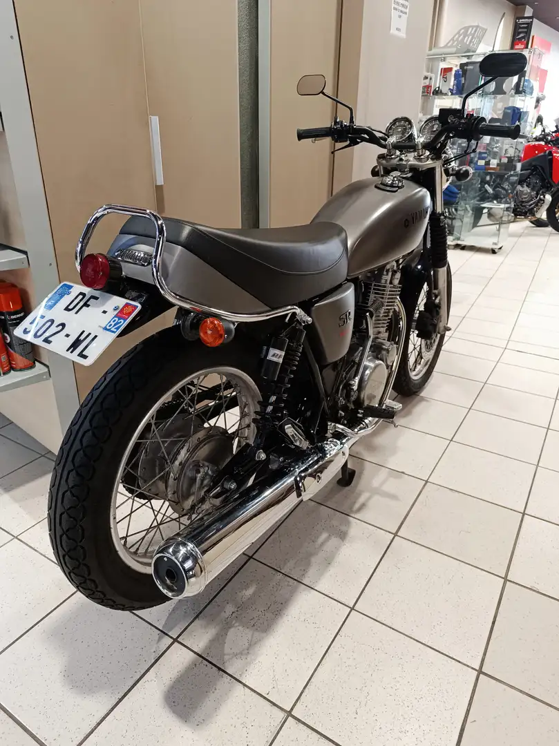 Yamaha SR 400 Gris - 2