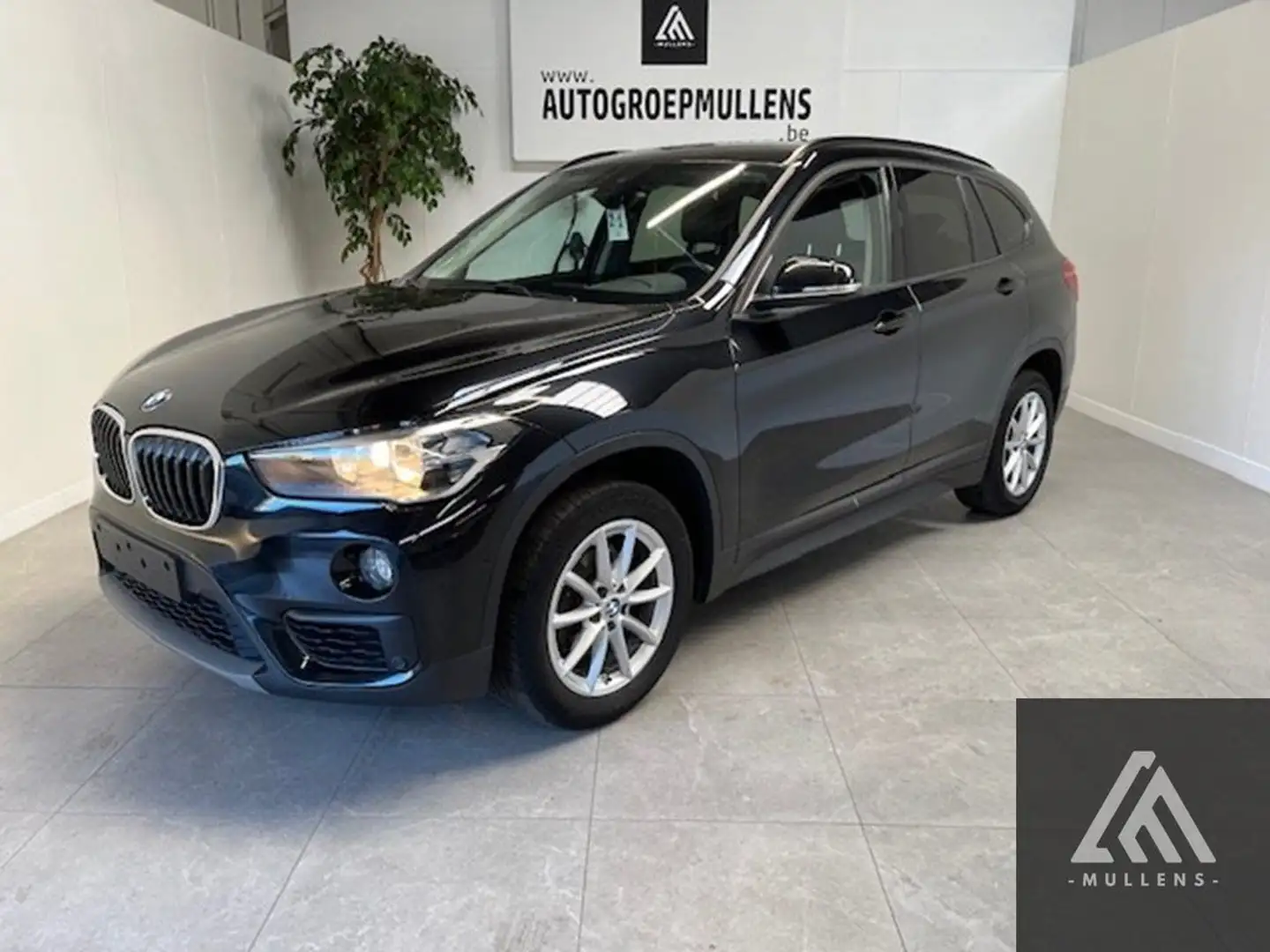BMW X1 X1 sdrive 16d + leder interieur + 17" velgen Noir - 1